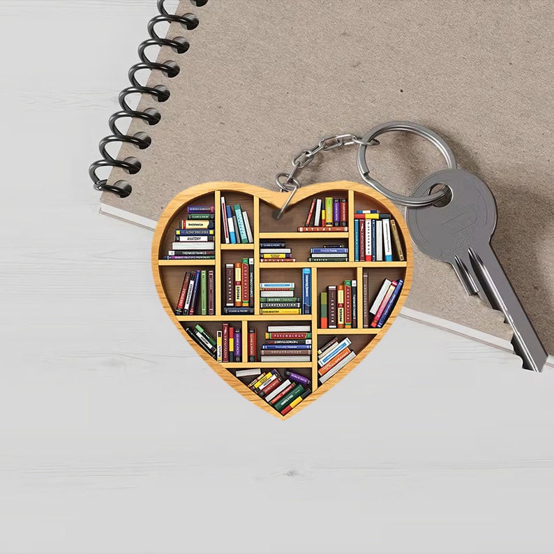 Book Lovers Ornament – 3D Heart Design, Artisan Craft