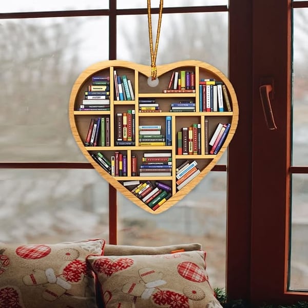 Book Lovers Ornament – 3D Heart Design, Artisan Craft